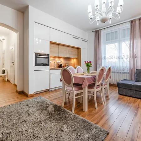 Apartmán Florencja Moxy Te&am Stare Dworzec 3 Min Parking Gratis *